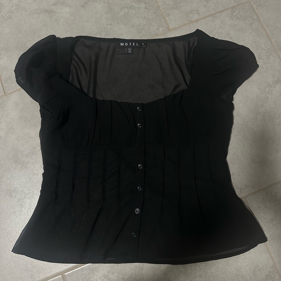 Motel Rocks Rolina Blouse In Chiffon Black - Picture 4 of 8